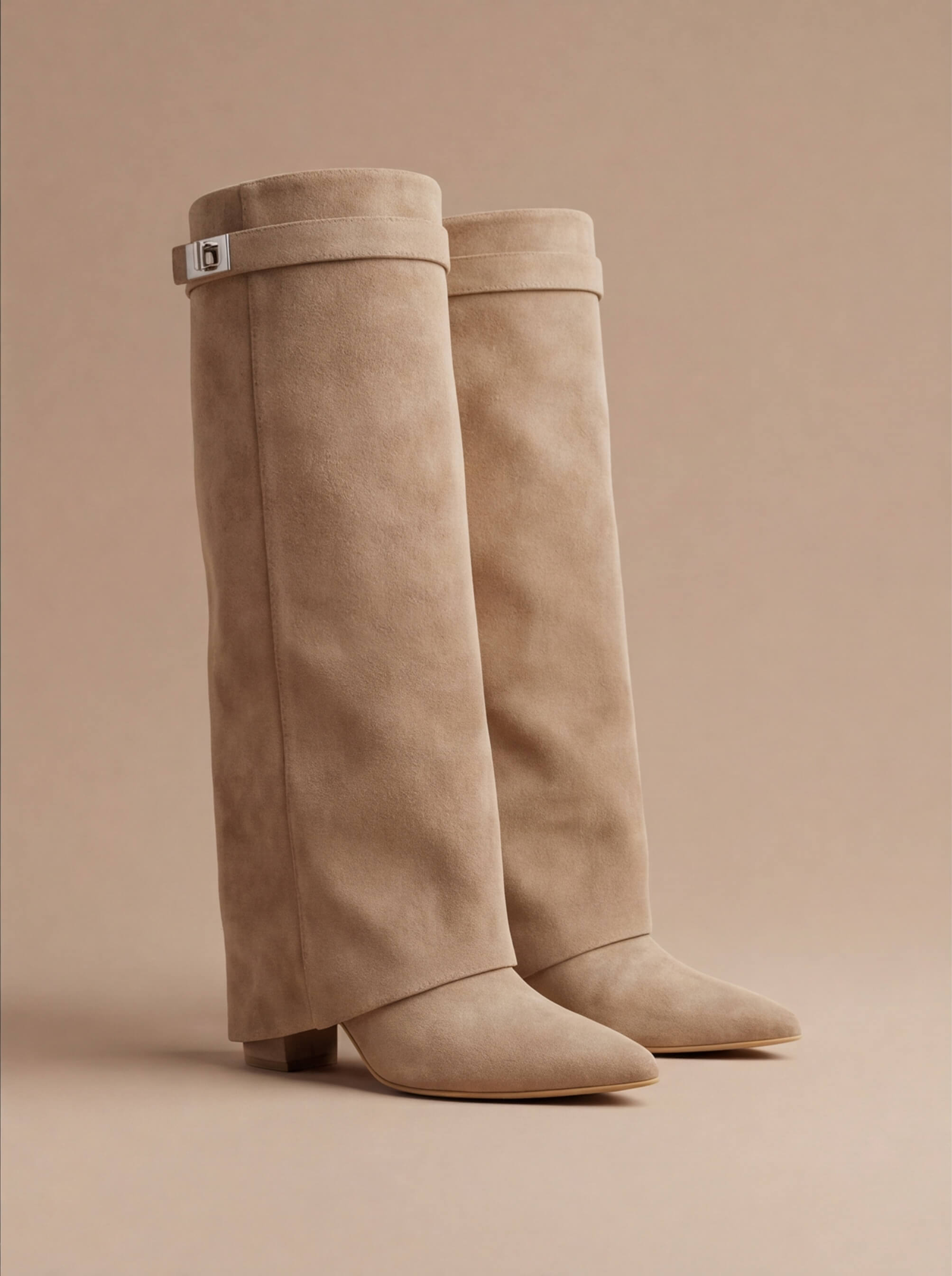 Damen Stiefel – Elegante Kniehohe Wildleder Boots mit Gold-Detail