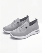 Damen Freizeitsneaker in Strickoptik mit flachem Schnitt