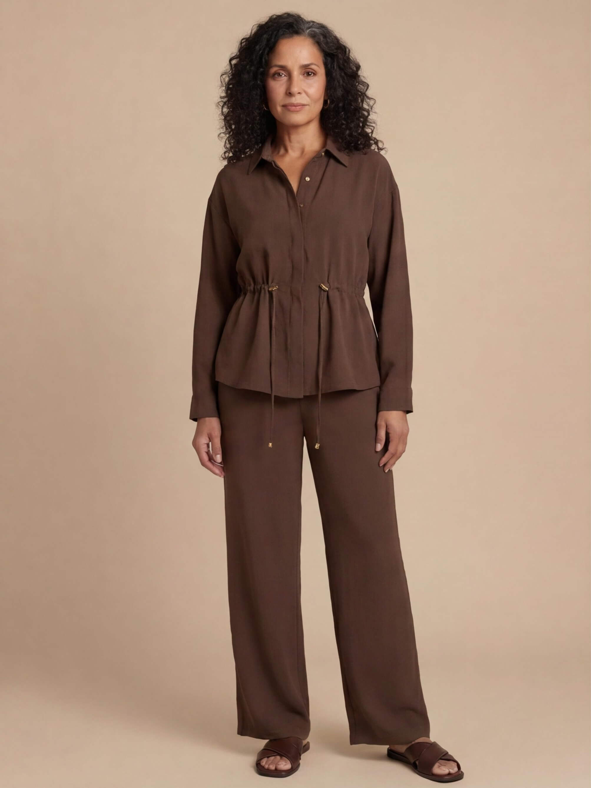 Damen-Set mit Hemd und Hose mit weitem Bein