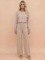 Damenbluse – Plissierte Bluse mit Puffärmeln