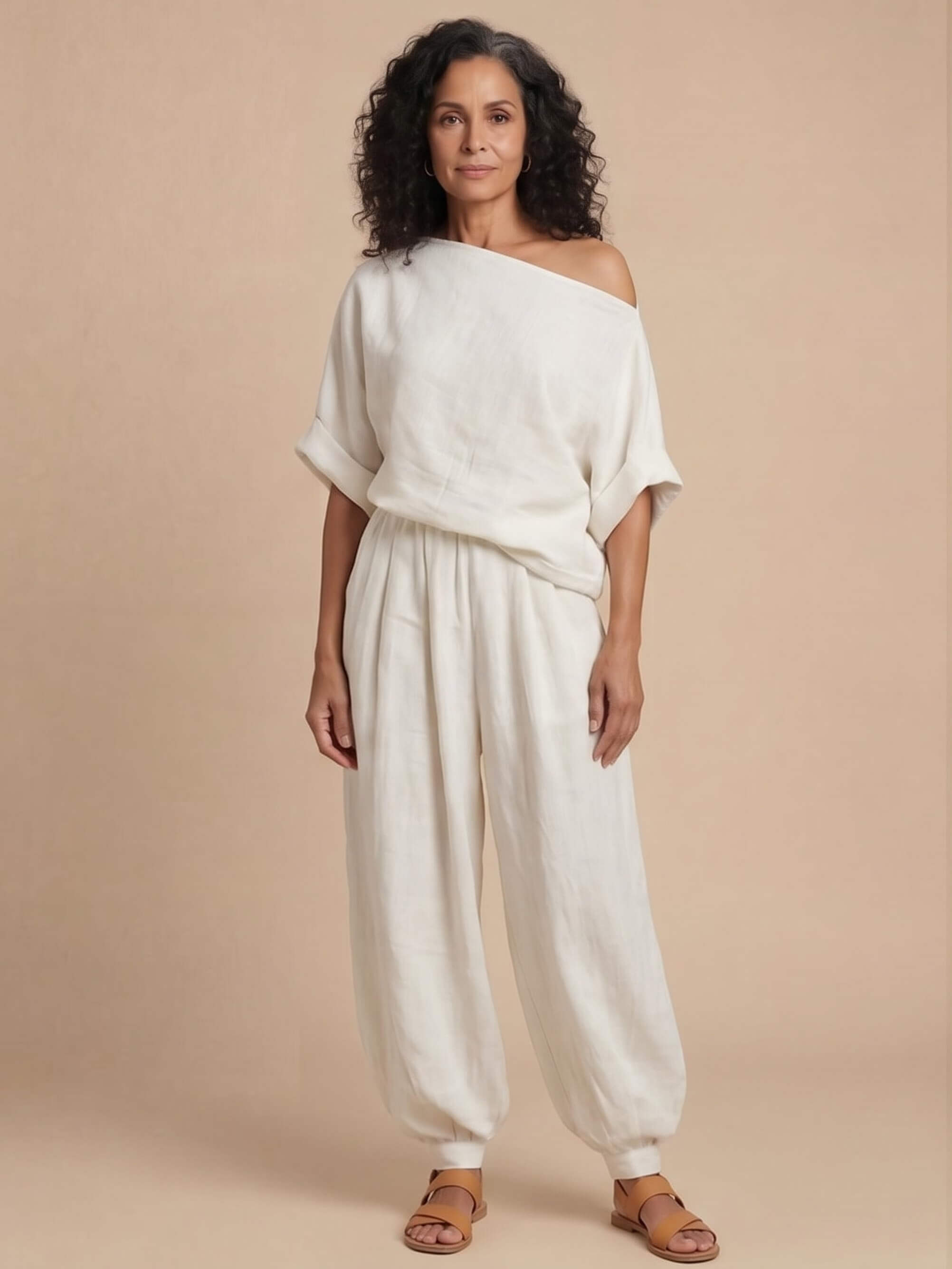 Damen-Set mit One-Shoulder-Top und schmal zulaufender Hose