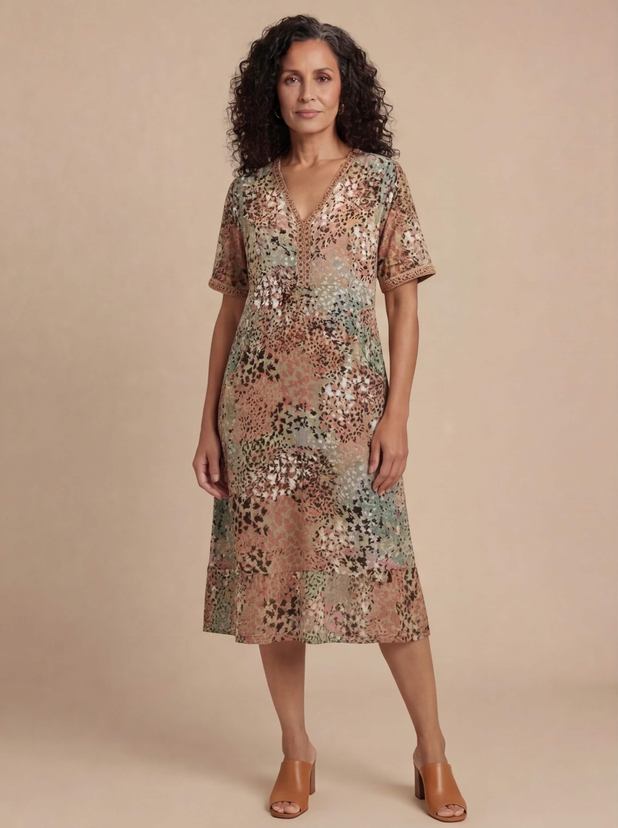 Damen-Midikleid mit Lebendigem Print – Elegant & Feminin