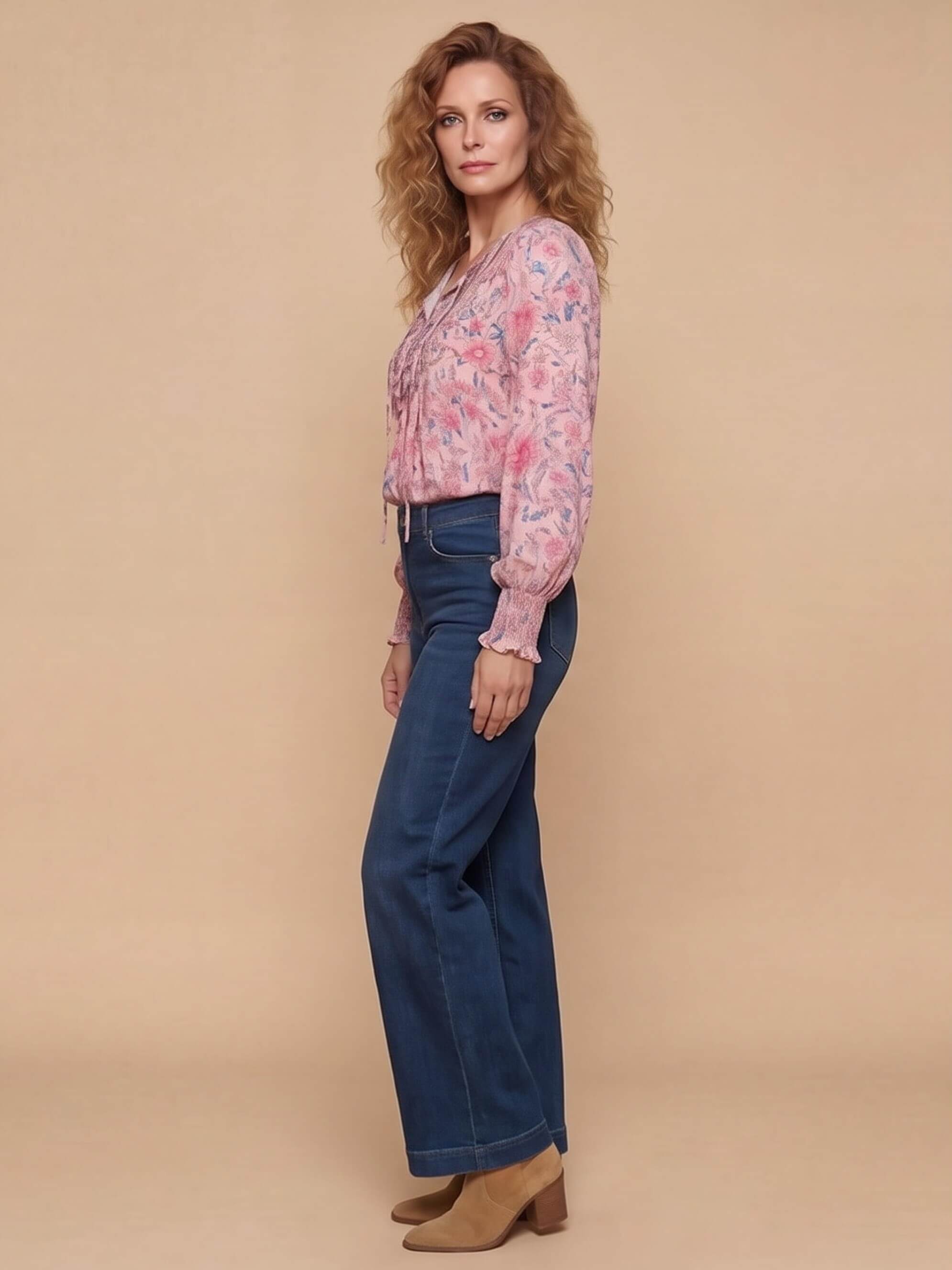 Damenbluse mit Blumenmuster und Bindeband-Ausschnitt