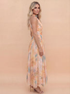 Damen Elegantes Halter Maxikleid – Fließendes Aquarell-Design