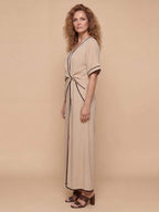 Damen-Jumpsuit mit Wickeloptik und weitem Bein