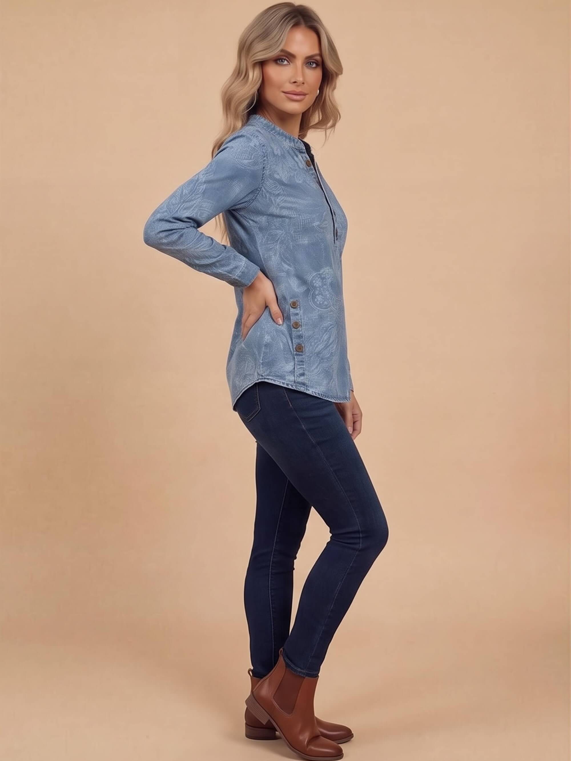 Damen-Langarmtop mit Paisley-Muster und Knopfdetails