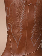 Bestickte Cowgirl-Stiefel – Markanter Westernstil mit Modernem Charakter