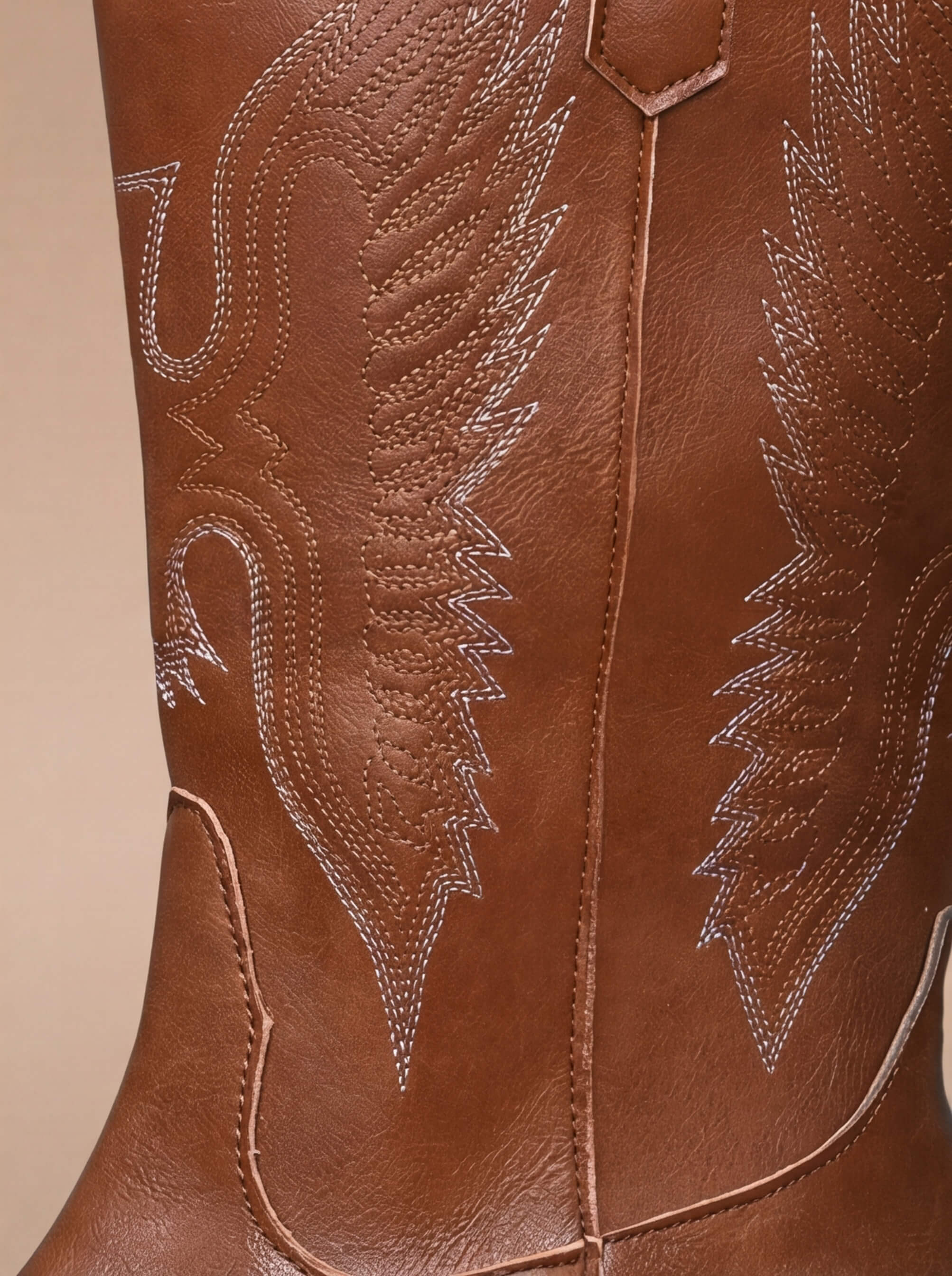 Bestickte Cowgirl-Stiefel – Markanter Westernstil mit Modernem Charakter