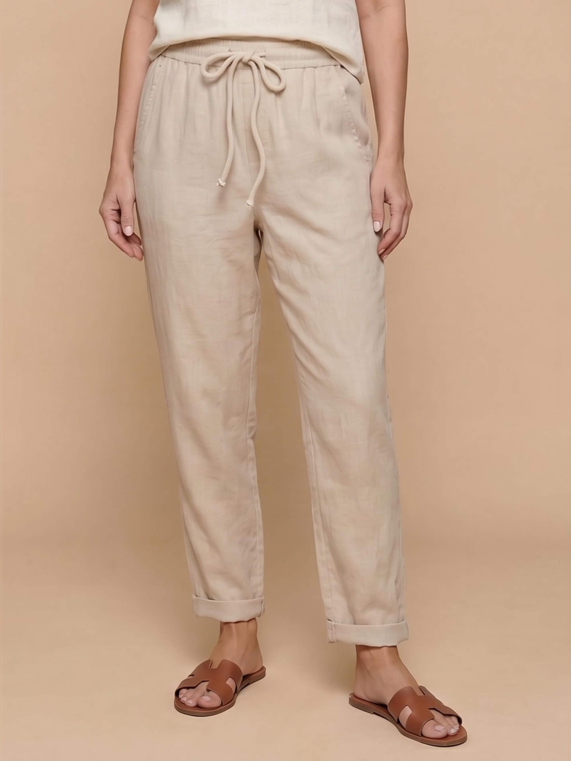 Damenhose mit Tunnelzug und umgeschlagenem Saum
