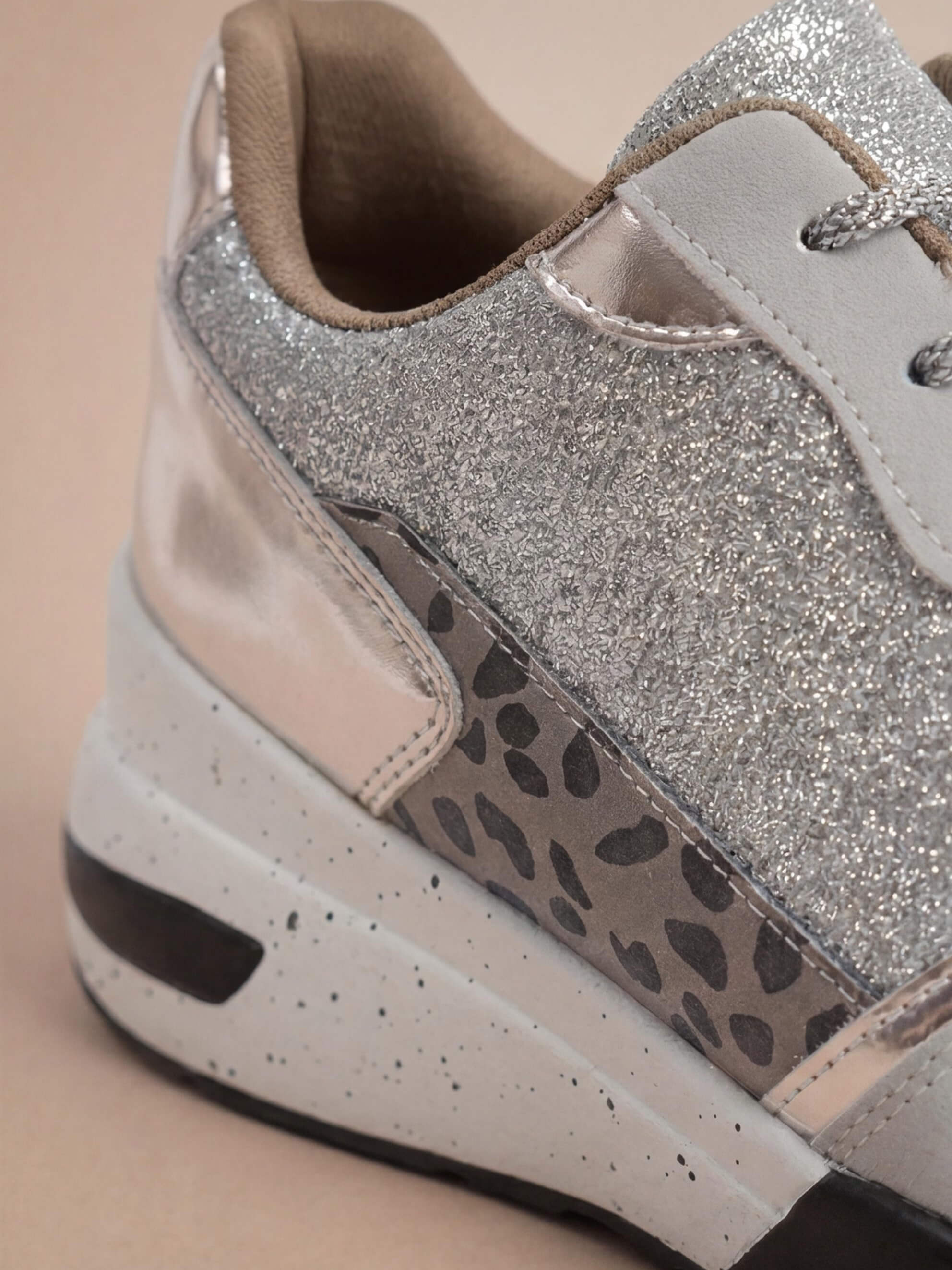 Damen Komfortschuhe – Flexible Alltagsschuhe mit rutschfester Sohle