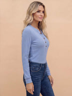 Damen-Langarmtop mit Rippstruktur und Knopfdetails