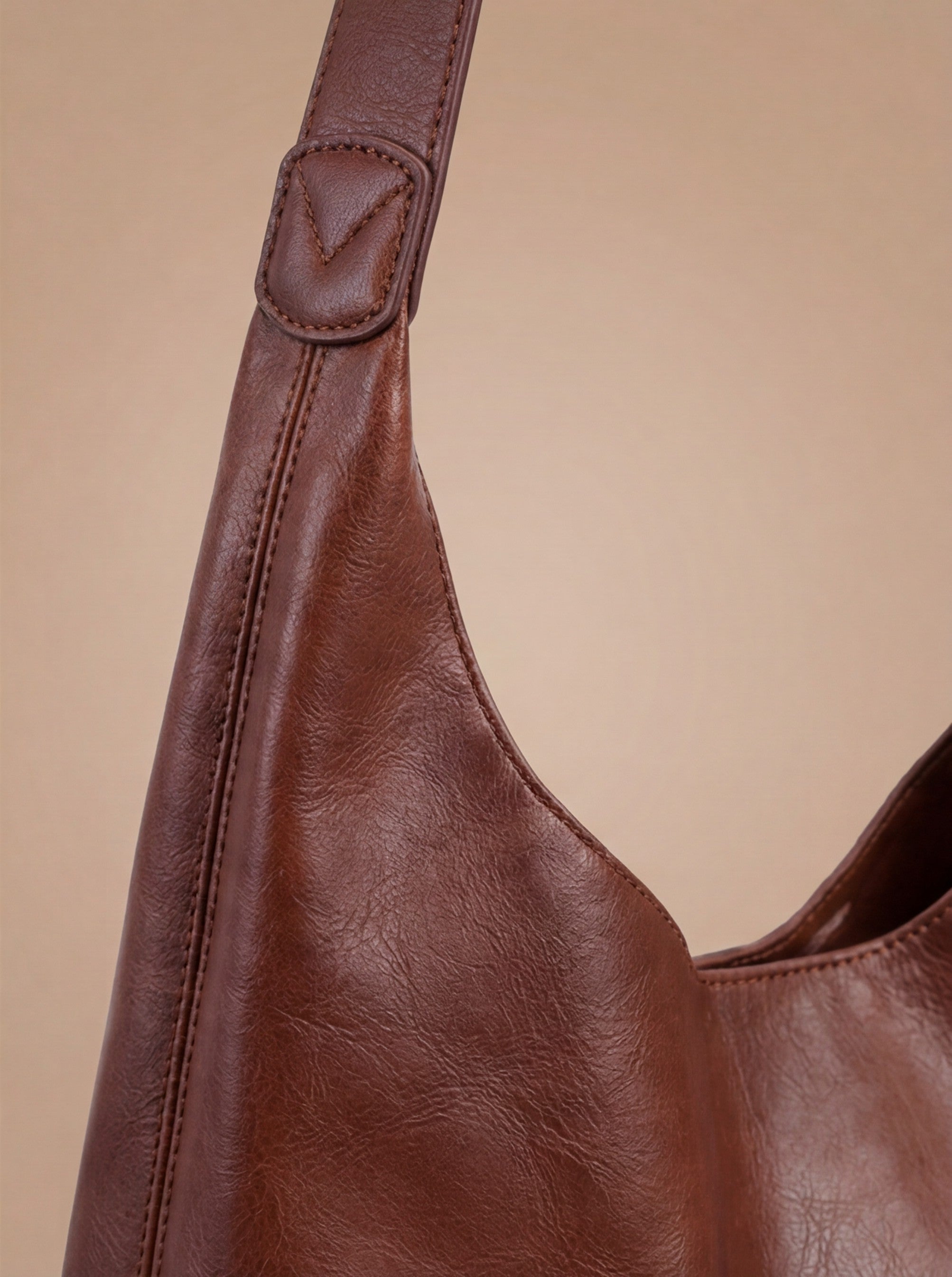 Damen Schultertasche – Minimalistische Leder Hobo Bag