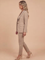 Damen Eleganter Taillierter Blazer – Klare Linien & Zeitlose Eleganz