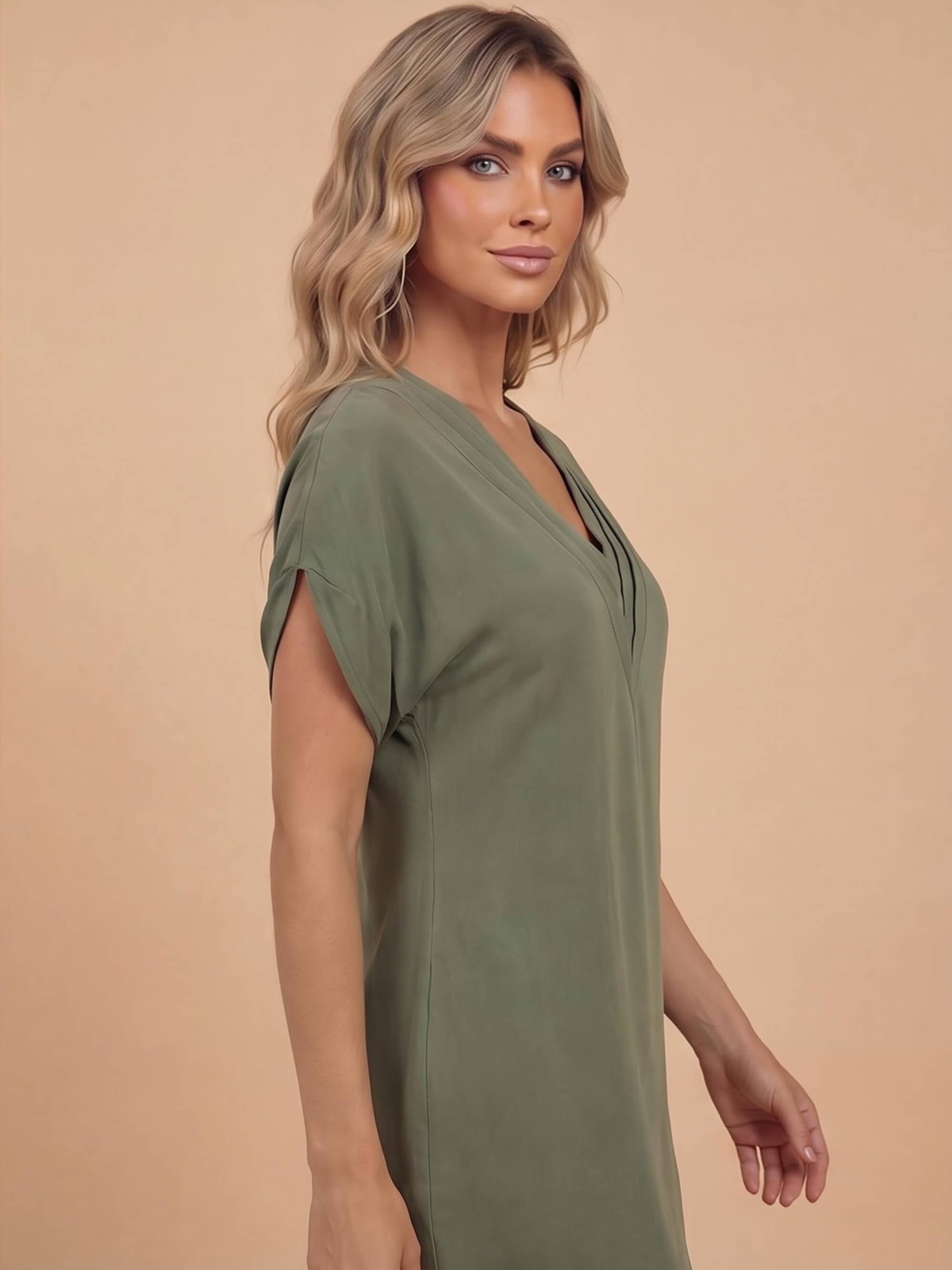 Drapiertes Damen-Minikleid mit V-Ausschnitt