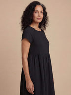 Damen Kleid – Midi Kleid mit Rundhalsausschnitt und Lockerer Passform
