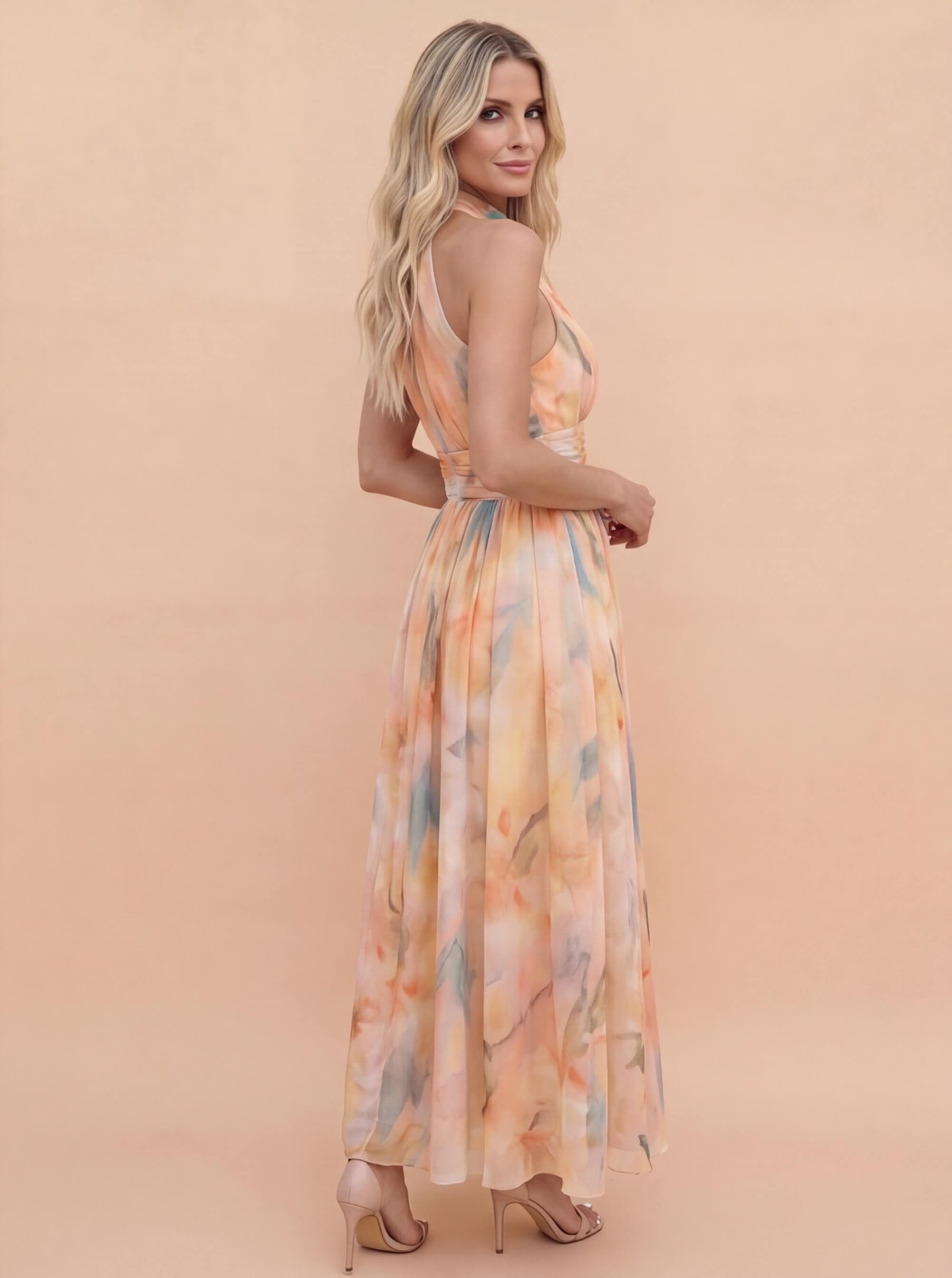 Vestido maxi elegante halter para mujer – Diseño fluido de acuarela