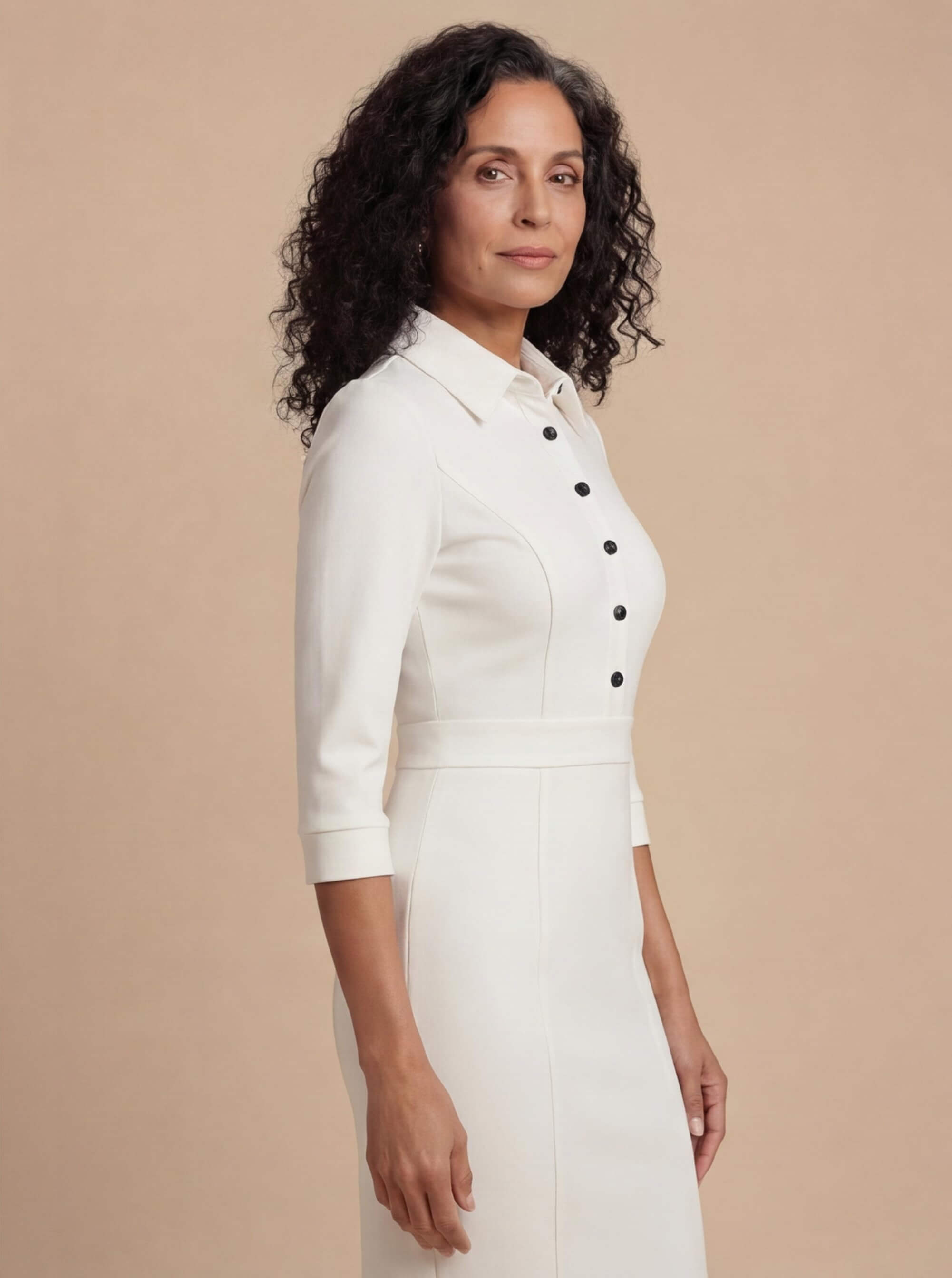 Damen Weißes Midikleid mit Knopfleiste – Taillierte Silhouette & Zeitlose Eleganz