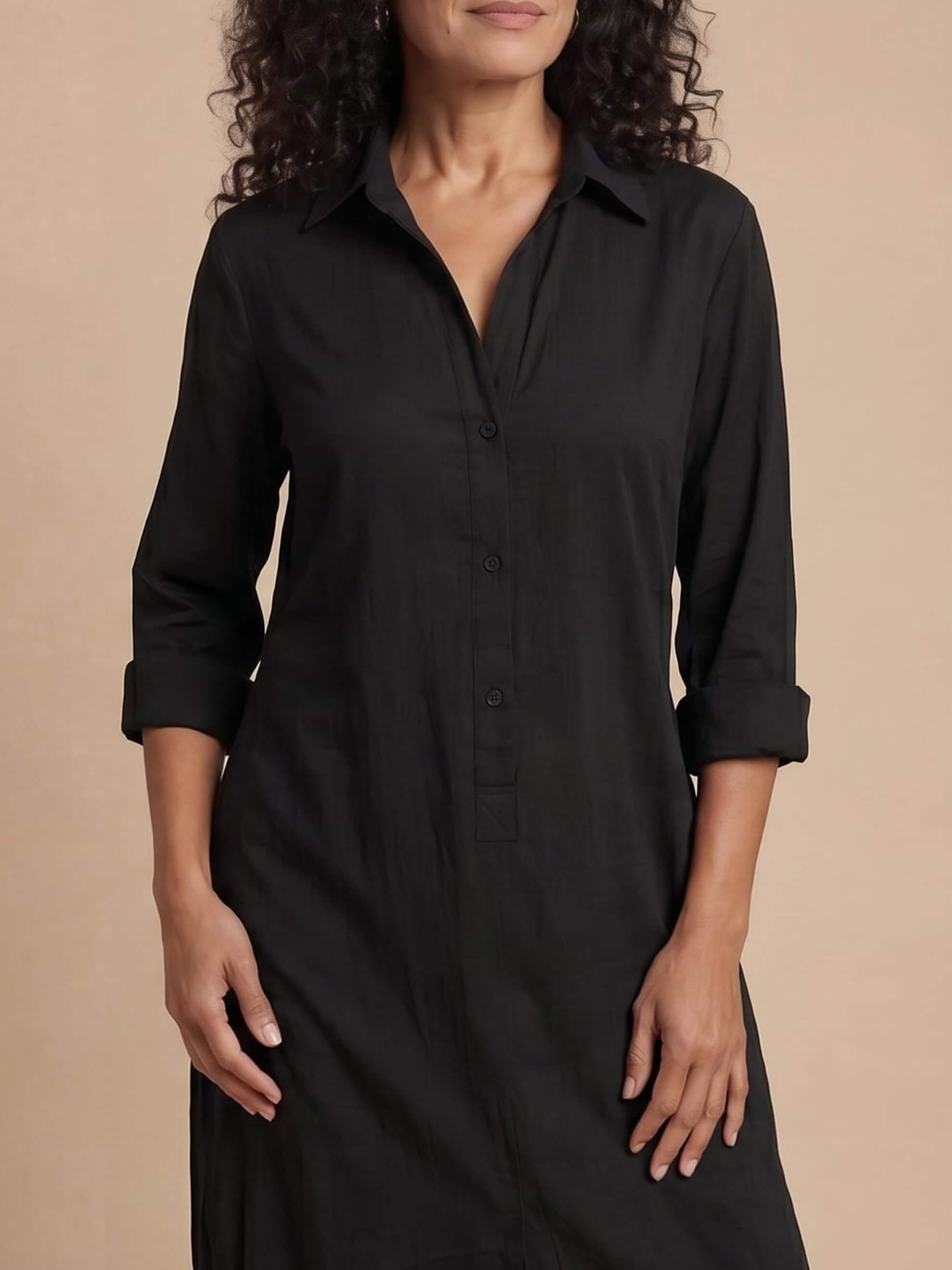 Damen-Maxi-Hemdkleid mit Kragen und Frontschlitz