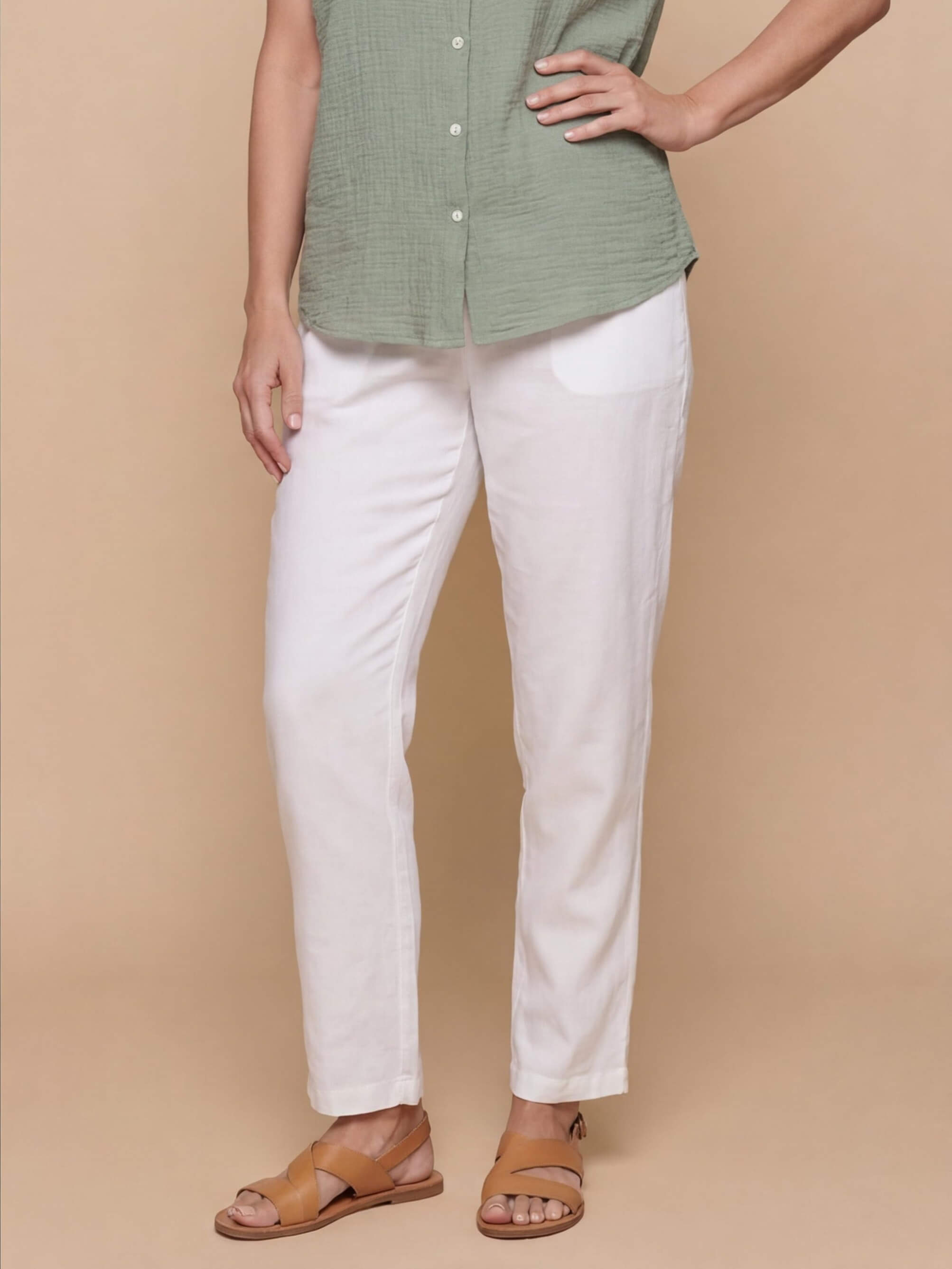 Damen-Hemdbluse mit Brusttasche und Knopfleiste