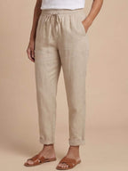 Damenhose mit Tunnelzug und schmal zulaufendem Bein