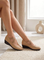 Damen Wedges mit Kreuzriemen – Komfortable Keilabsatzschuhe