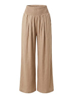 Damenhose mit Smokbund und weitem Bein