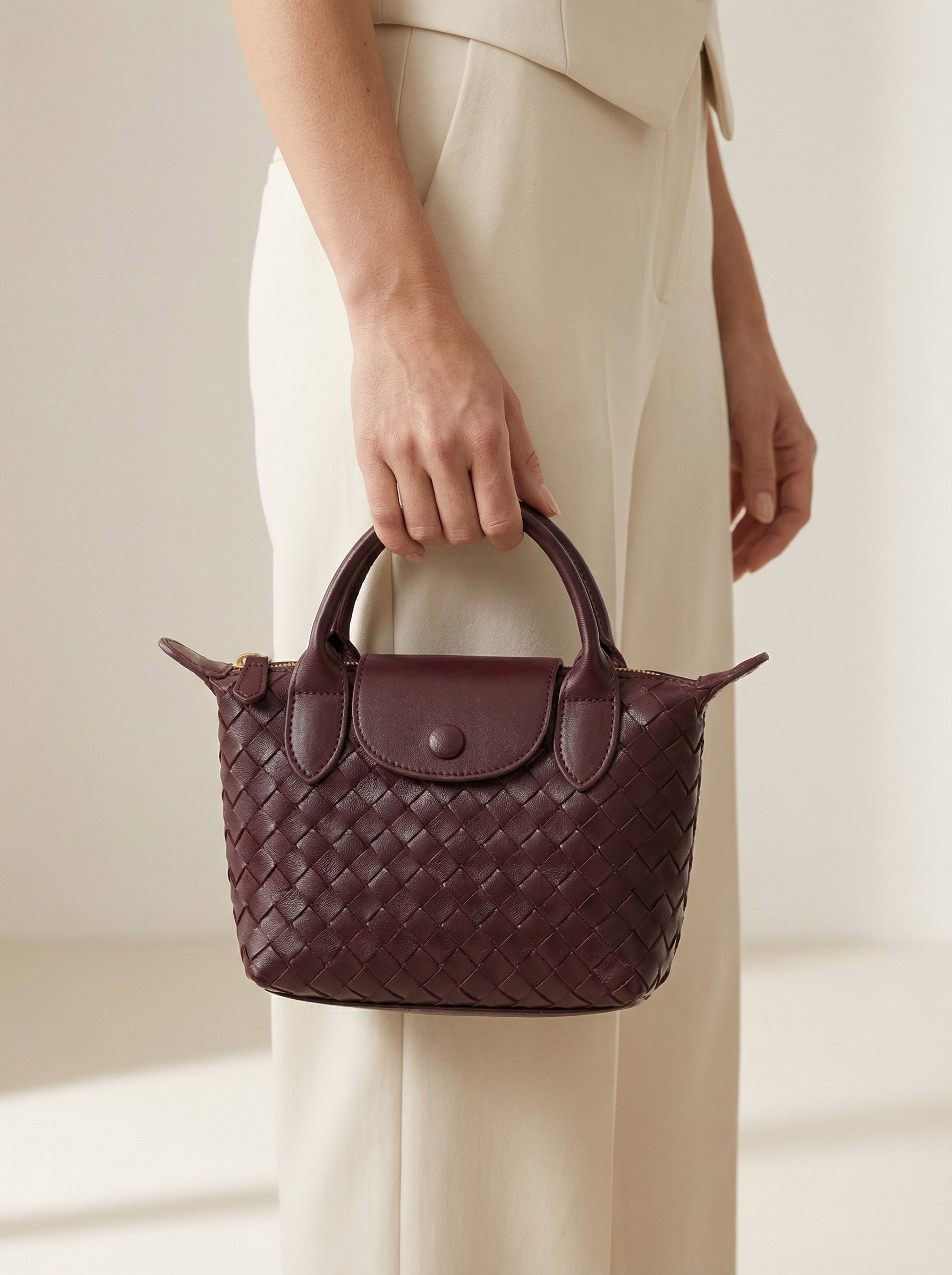 Damen Handtasche – Geflochtene Mini-Bag aus Kunstleder