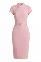 Midikleid mit Flügelärmeln und Wickelausschnitt