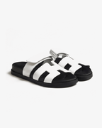 Damen Slide-Sandalen mit breitem Riemen und gepolstertem Fußbett