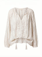 Boho Damenbluse mit Spitze und Schlitz-Ausschnitt – Leicht & Feminin