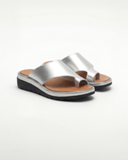 Damen Slide-Sandalen mit Zehenschlaufe – Plateausohle