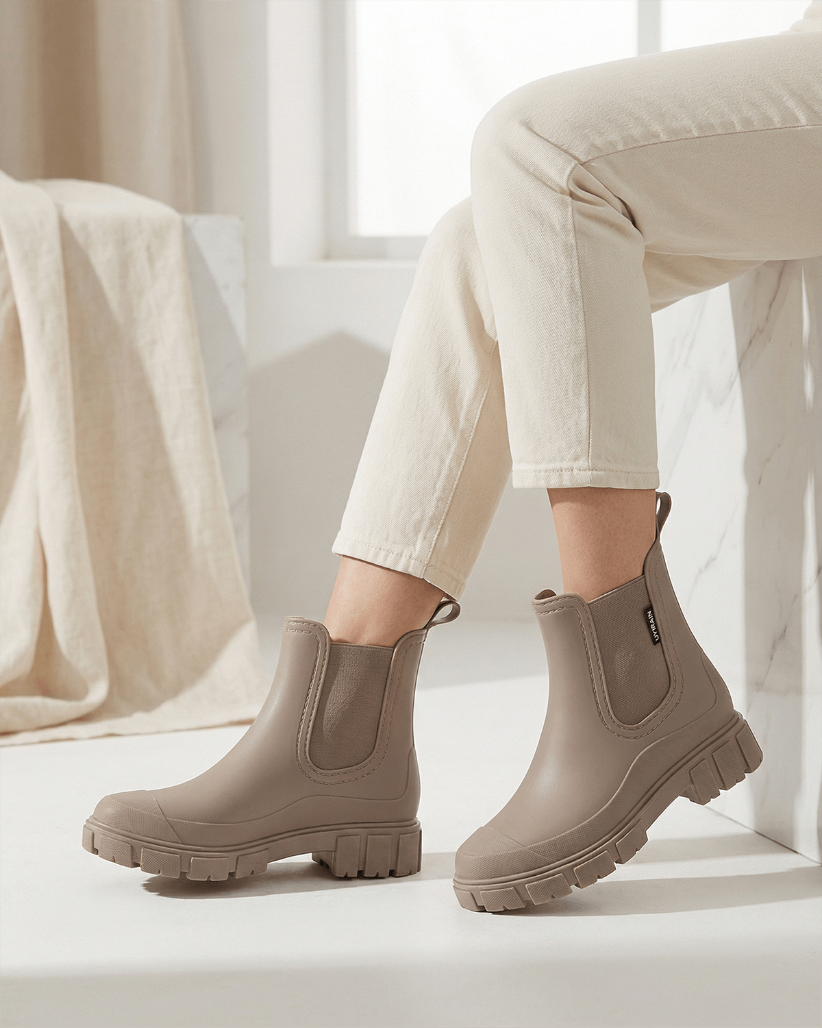 Botines Chelsea para mujer: con suela dentada llamativa