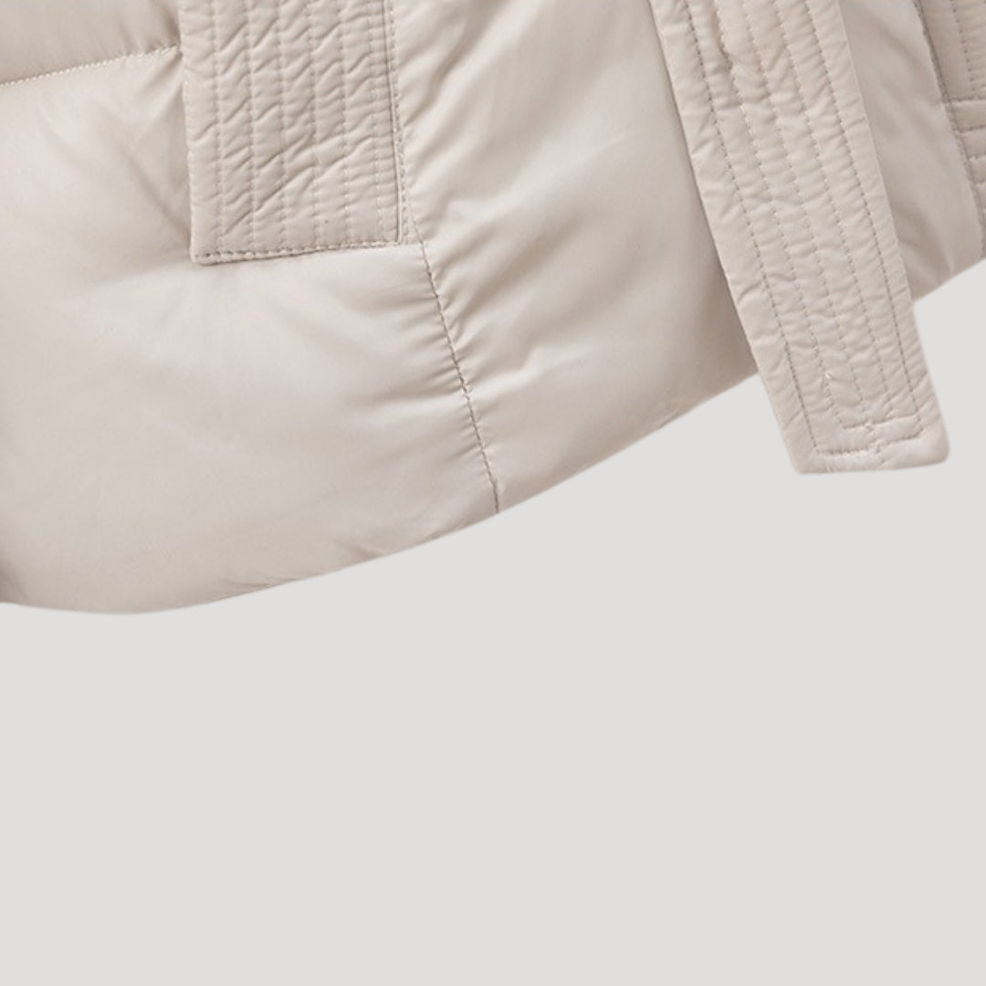 Damen Winter Steppjacke – Taillierte Kapuzenjacke mit Bindegürtel