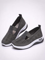 Damen Freizeit-Sneaker – Knit Slip-On mit Cutouts