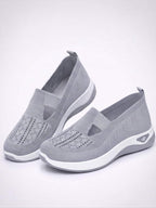 Damen Freizeit-Sneaker – Knit Slip-On mit Cutouts