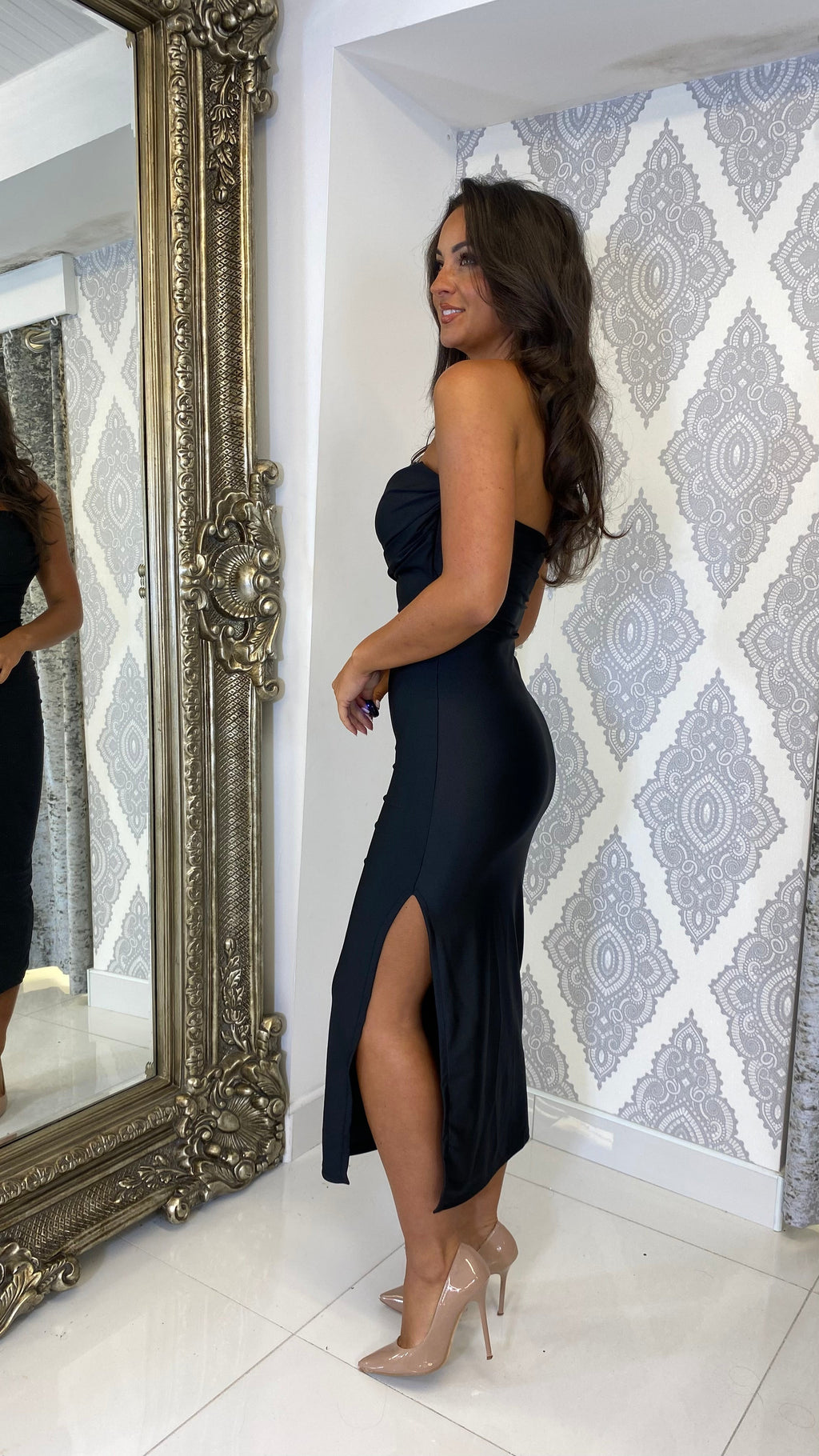 Camila Satin-Bandeaukleid – Schwarz