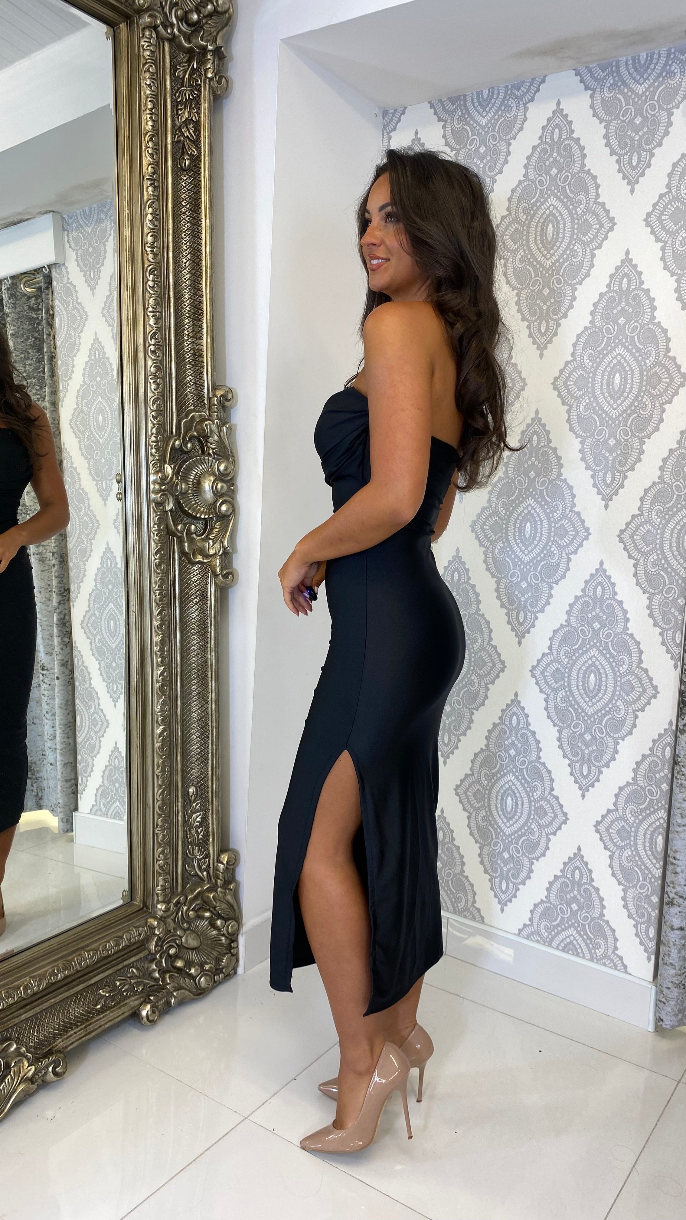 Camila Satin-Bandeaukleid – Schwarz