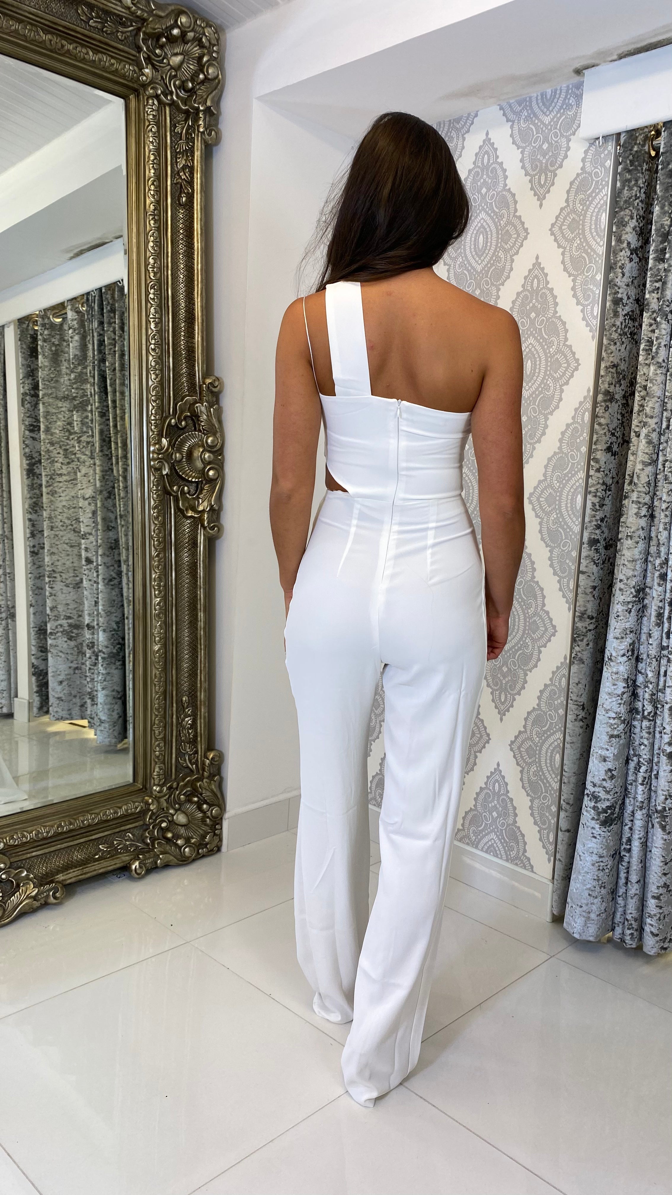 Claudia One-Shoulder Cut-Out Jumpsuit – Weiß
