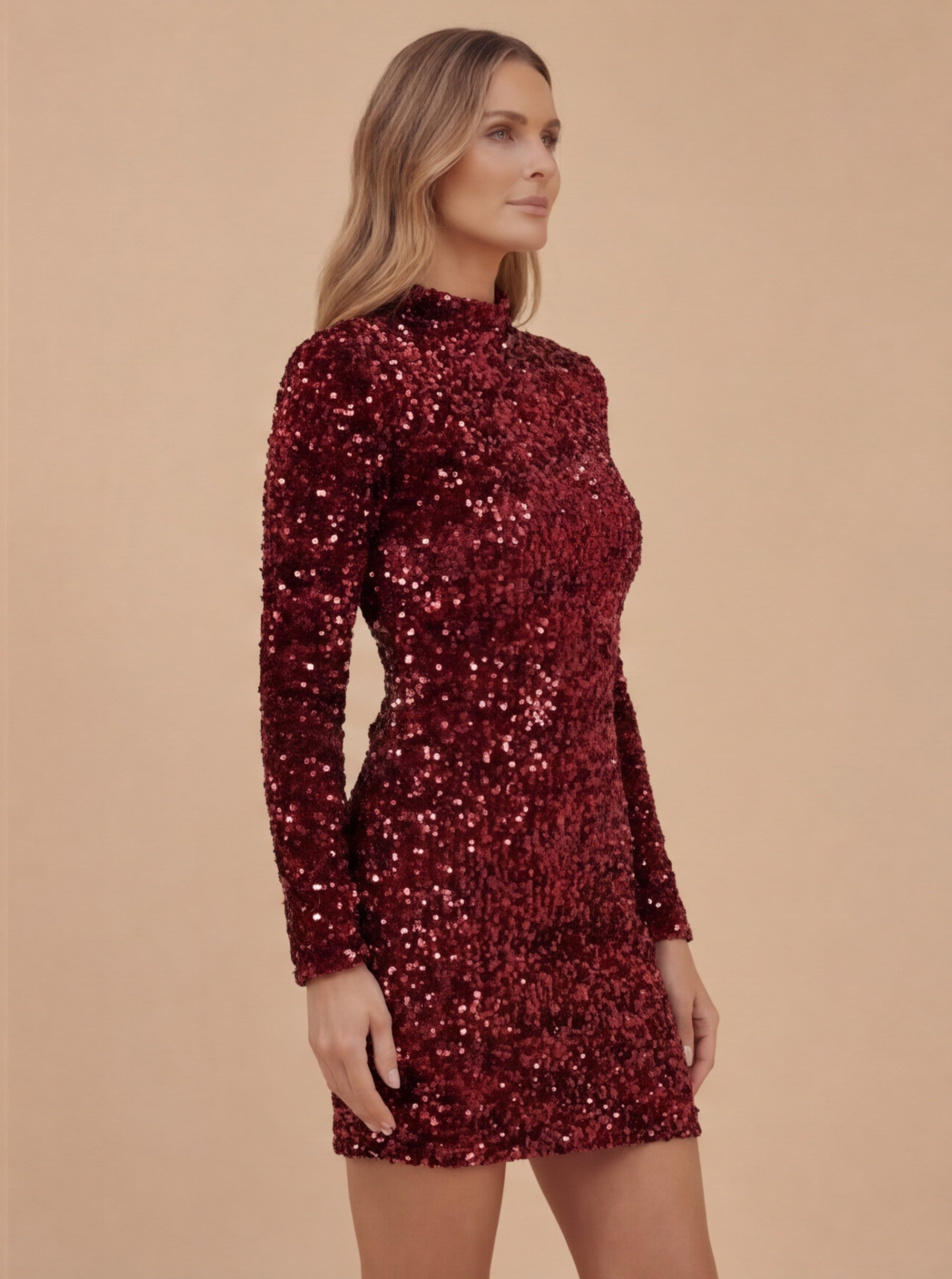 Adriana Pailletten-Minikleid mit langen Ärmeln – Burgunderrot