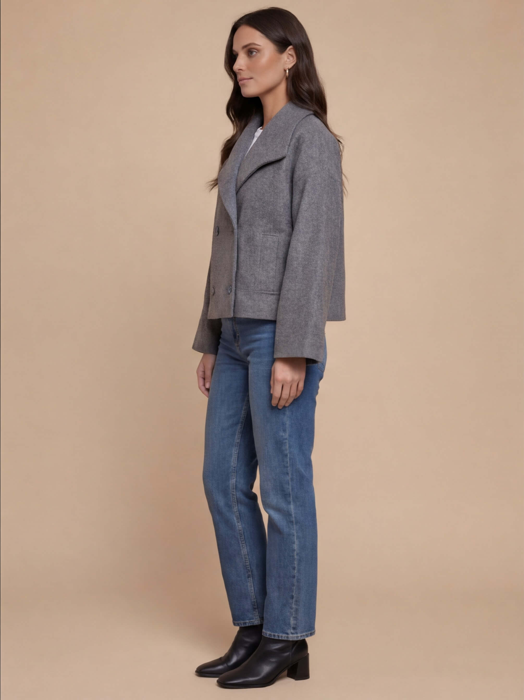 Damen Kurze Jacke – Elegant, Warm & Zeitlos