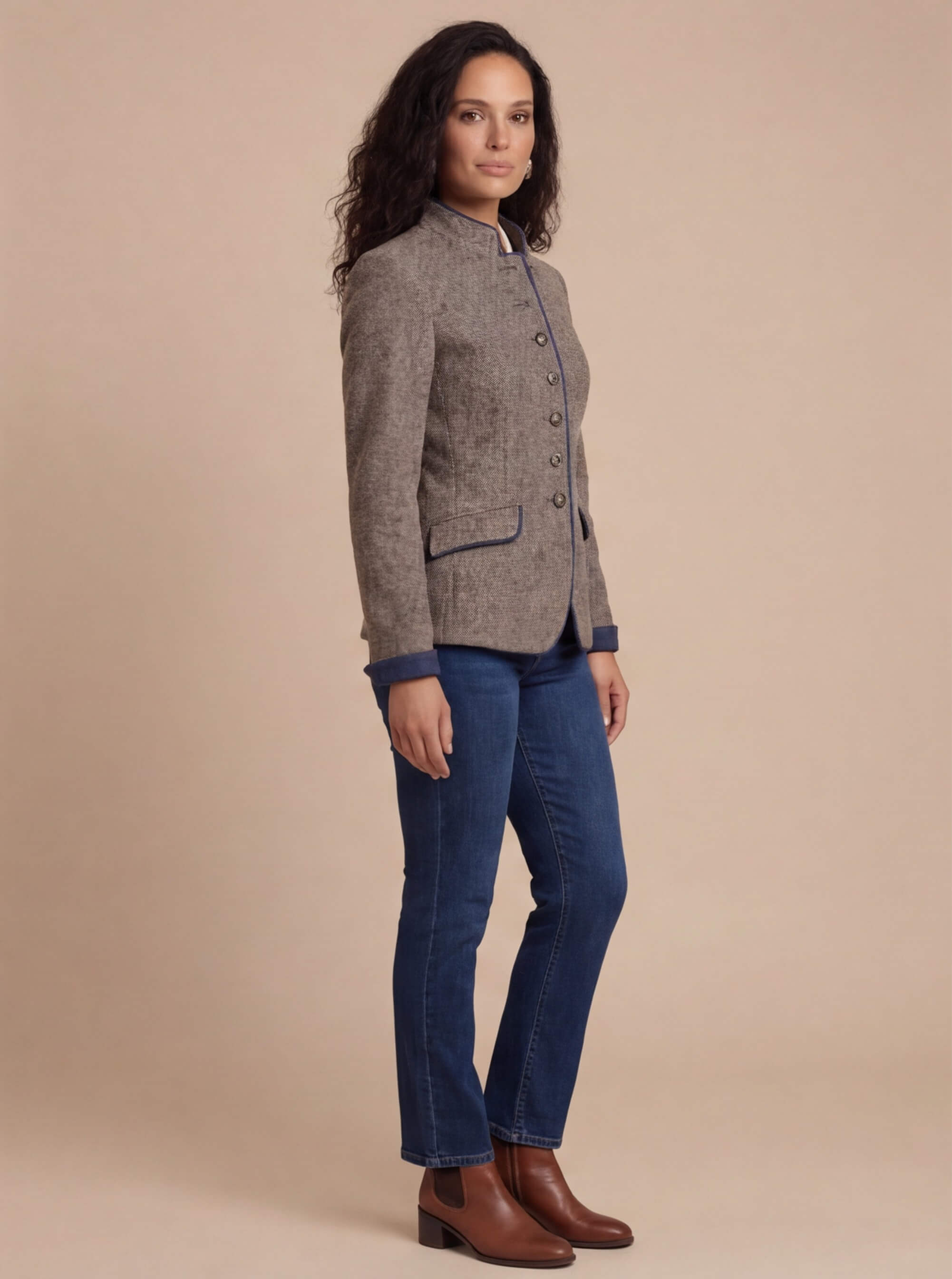 Damen Blazer – Elegant, tailliert & vielseitig