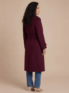 Damen Mantel – Eleganter Bordeaux Trenchcoat mit Bindegürtel