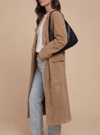 Damen Mantel – Langer Velours Trenchcoat in Camel