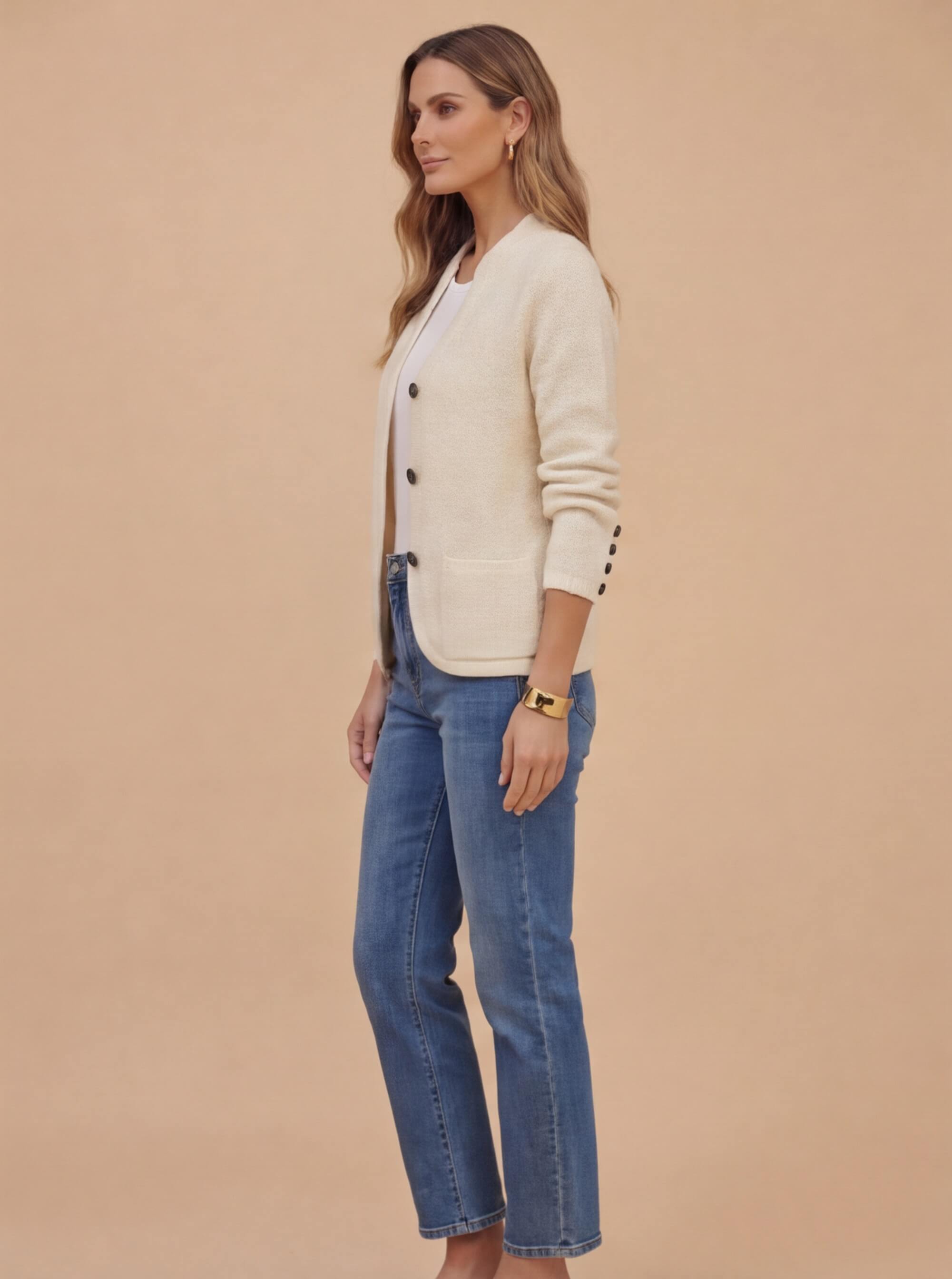 Damen Strickjacke – Weich, warm & elegant