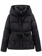 Damen Winter Steppjacke – Taillierte Kapuzenjacke mit Bindegürtel