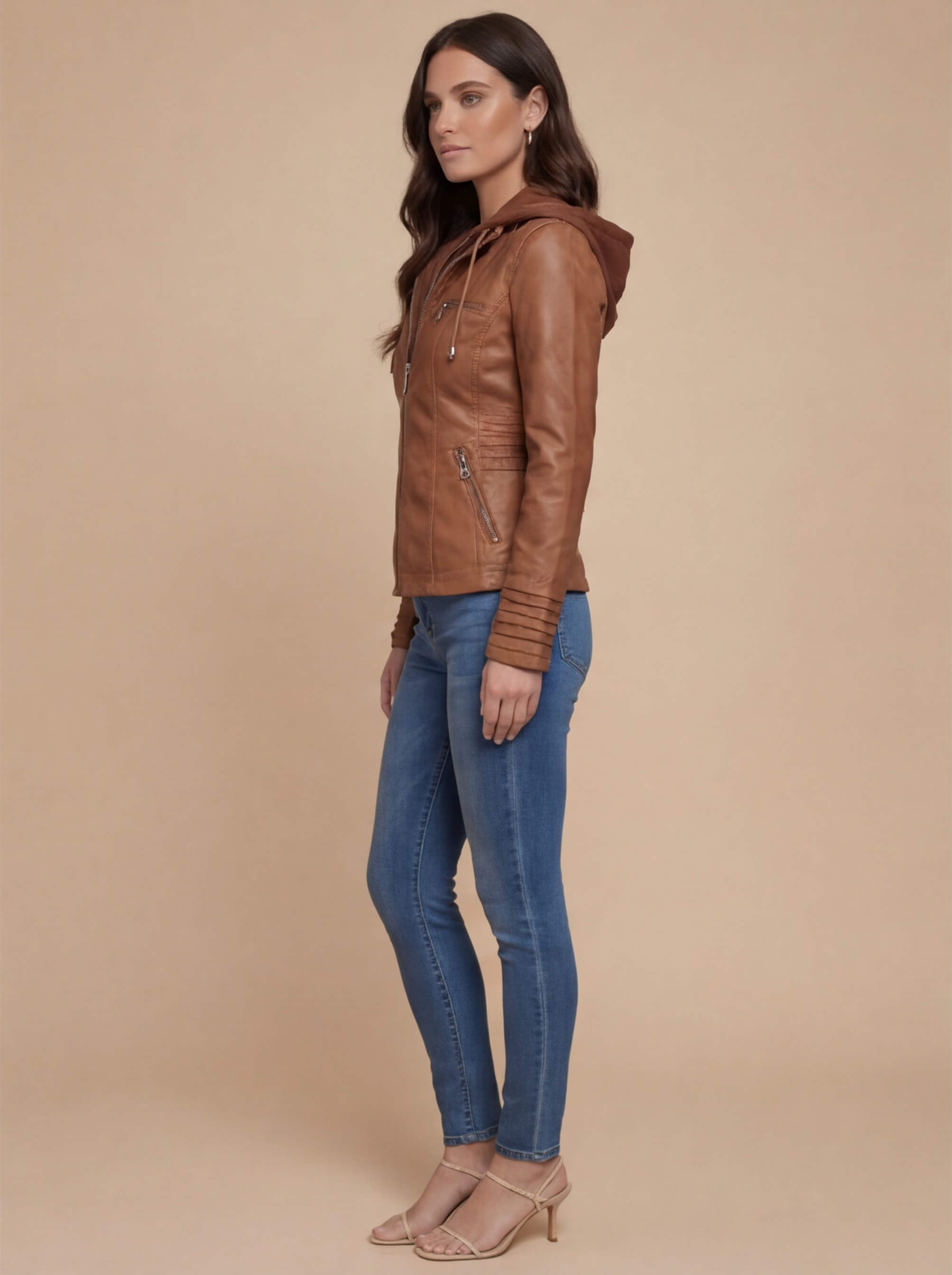 Damen Kunstlederjacke mit Kapuze - Wetterfest & Stilvoll