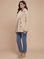 Damen Teddy Wintermantel – Kurz, Warm & Zeitlos