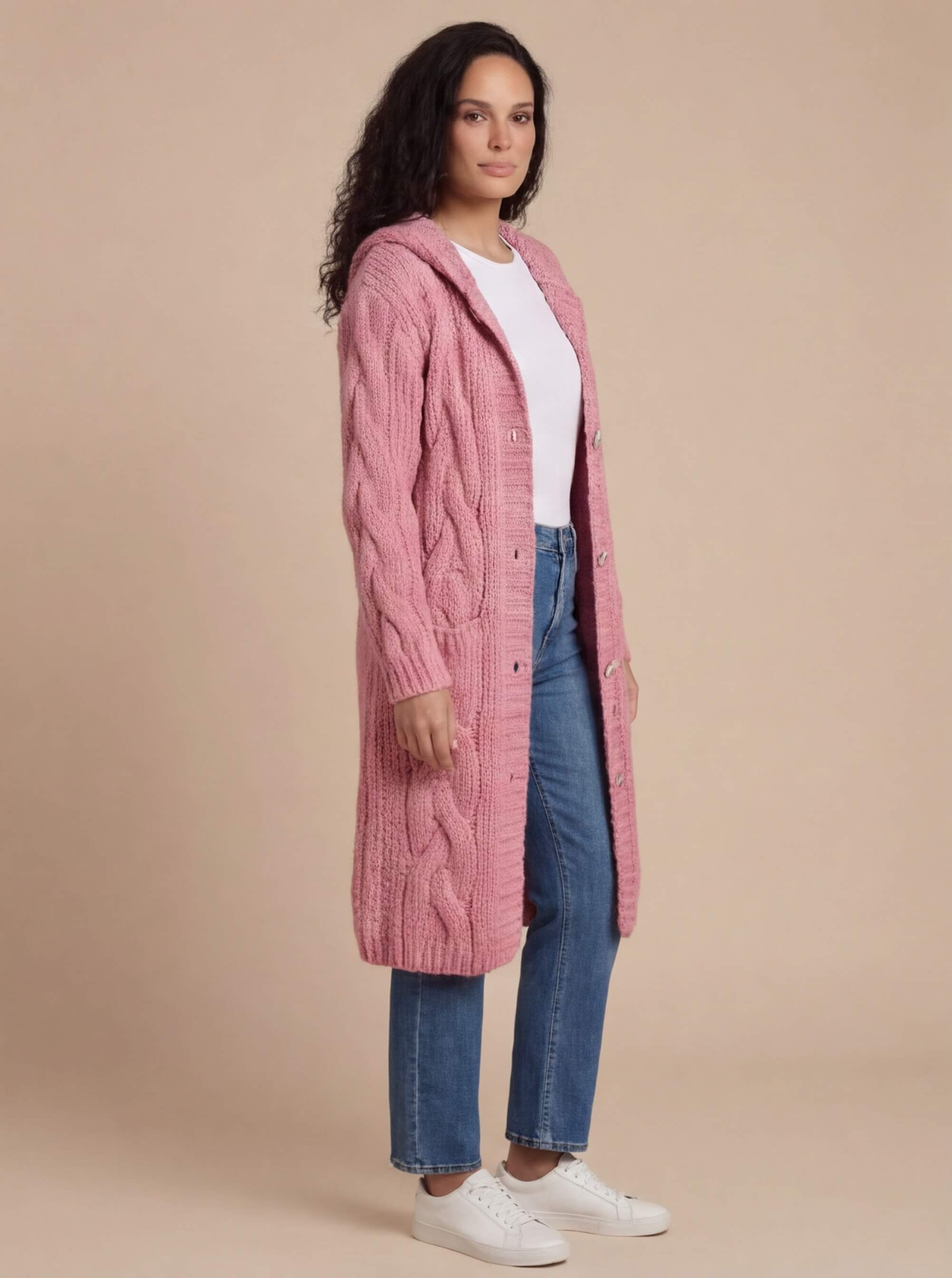 Damen Strickcardigan – Lang, Grob Gestrickt & Mit Knopfleiste
