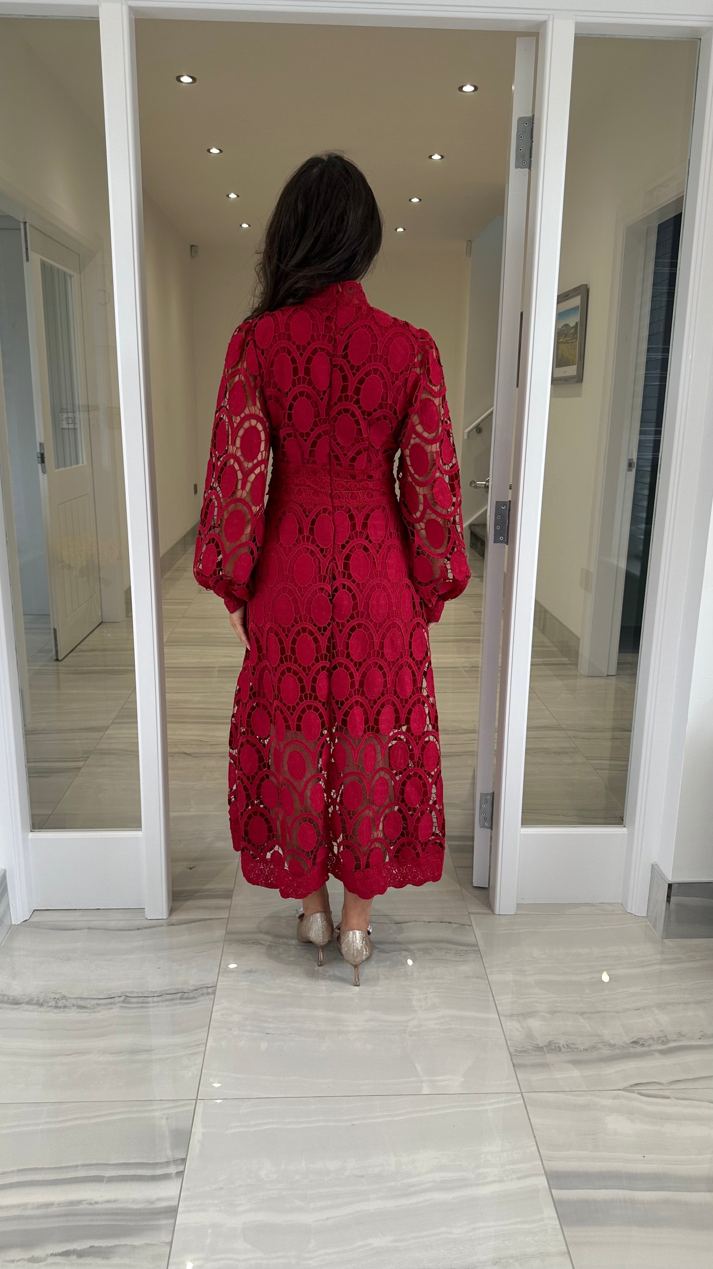 Lucia Langarm Spitzenkleid – Burgunderrot