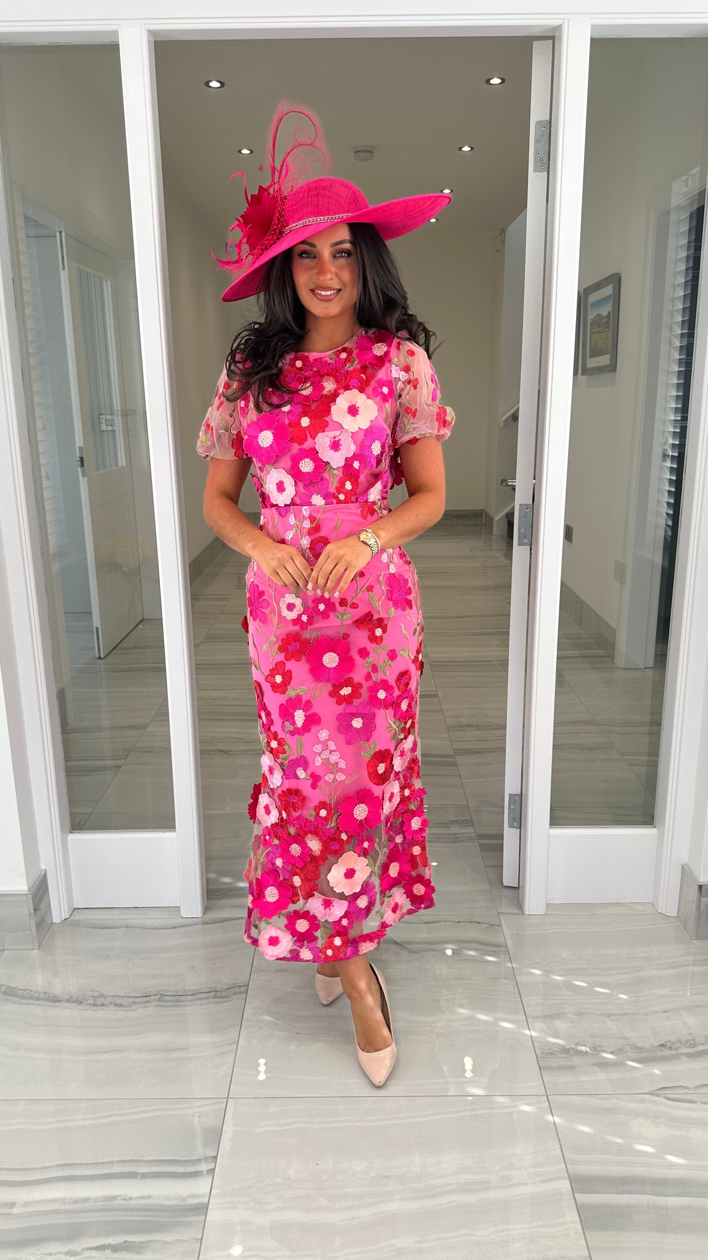 Maribel Midi-Kleid mit 3D-Blüten – Pink